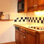Διαμέρισμα Sapaudia - Charm Town Centre Retreat *