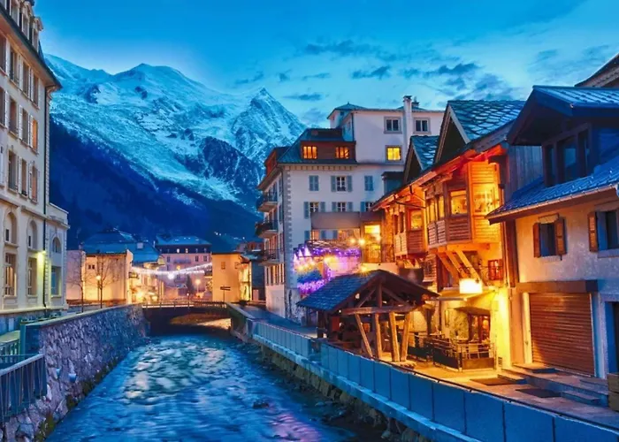 Daire Sapaudia - Charm Town Centre Retreat *